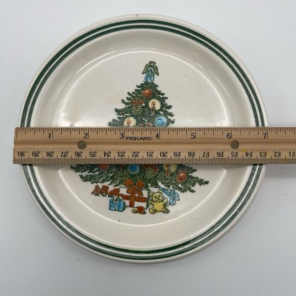 Christmas Tree Plates Lot of 3 Salad Dessert White Ceramic Round Traditional Set - Picture 3 of 10